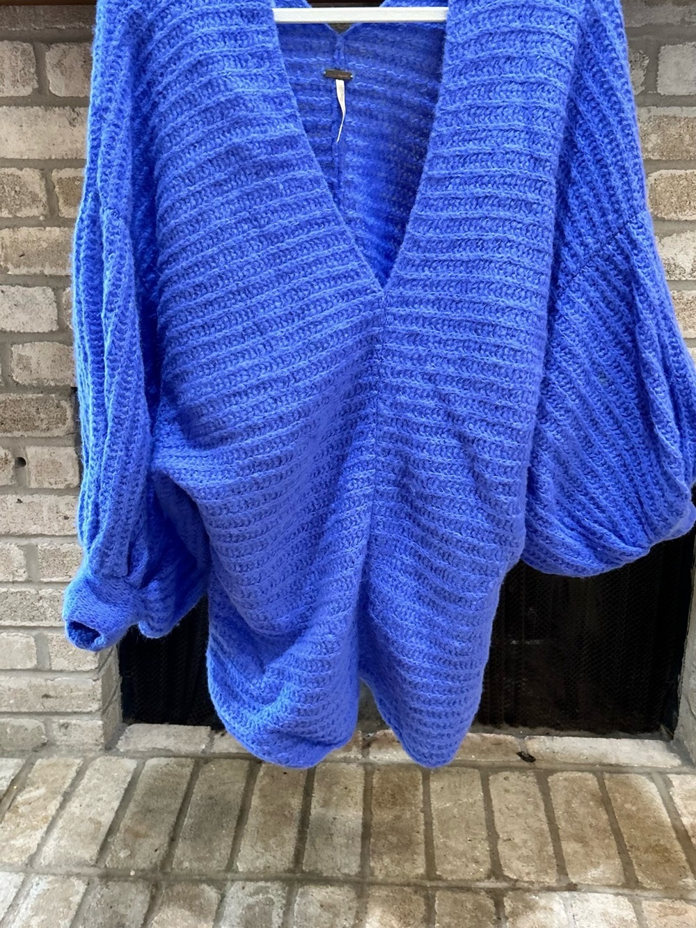 Free People V-Neck Chunky Knit Sweater - Cobalt Blue EUC